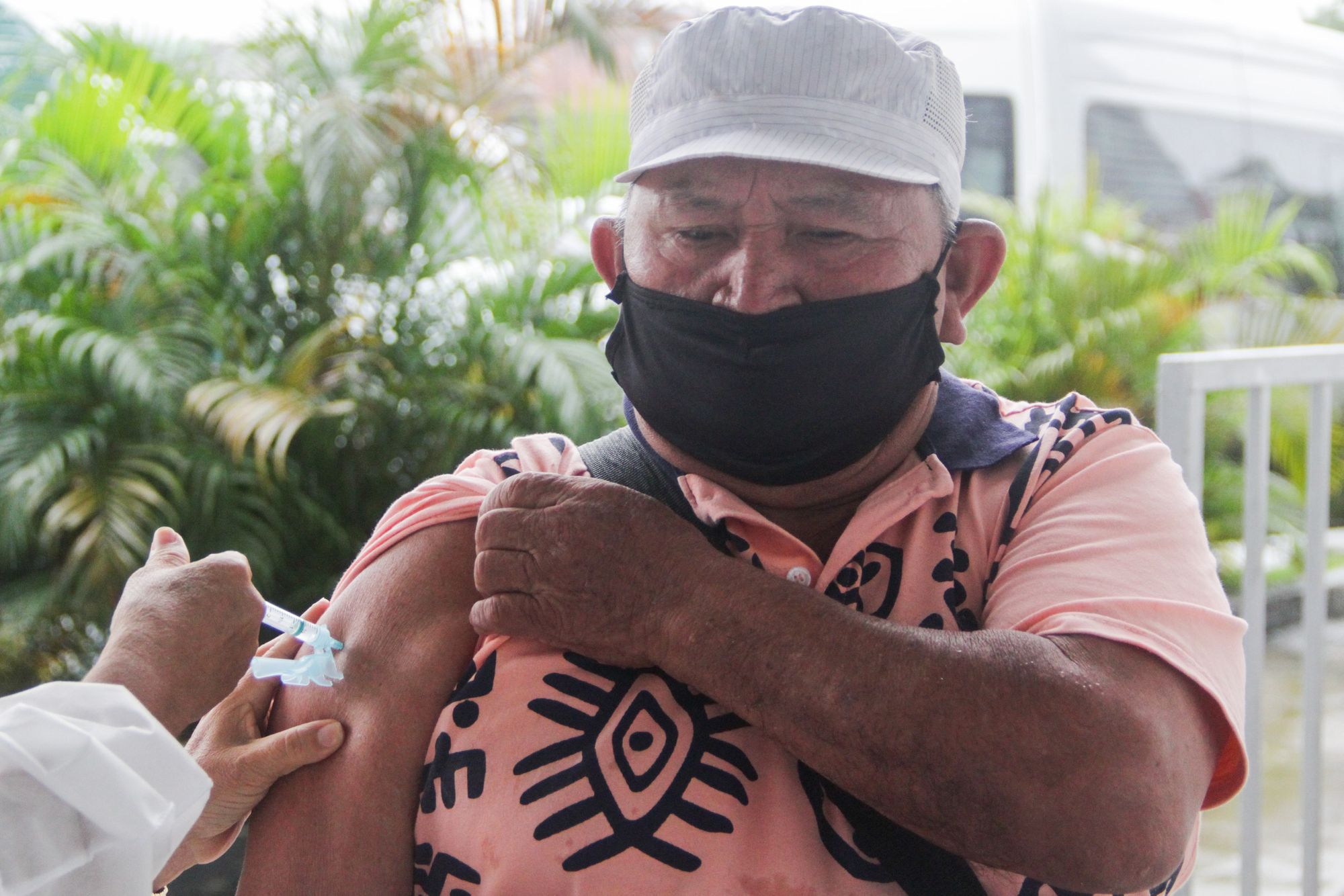 Prefeitura de Manaus começa a vacinar idosos de 65 a 69 anos nas comunidades rurais e rodoviárias nesta segunda-feira