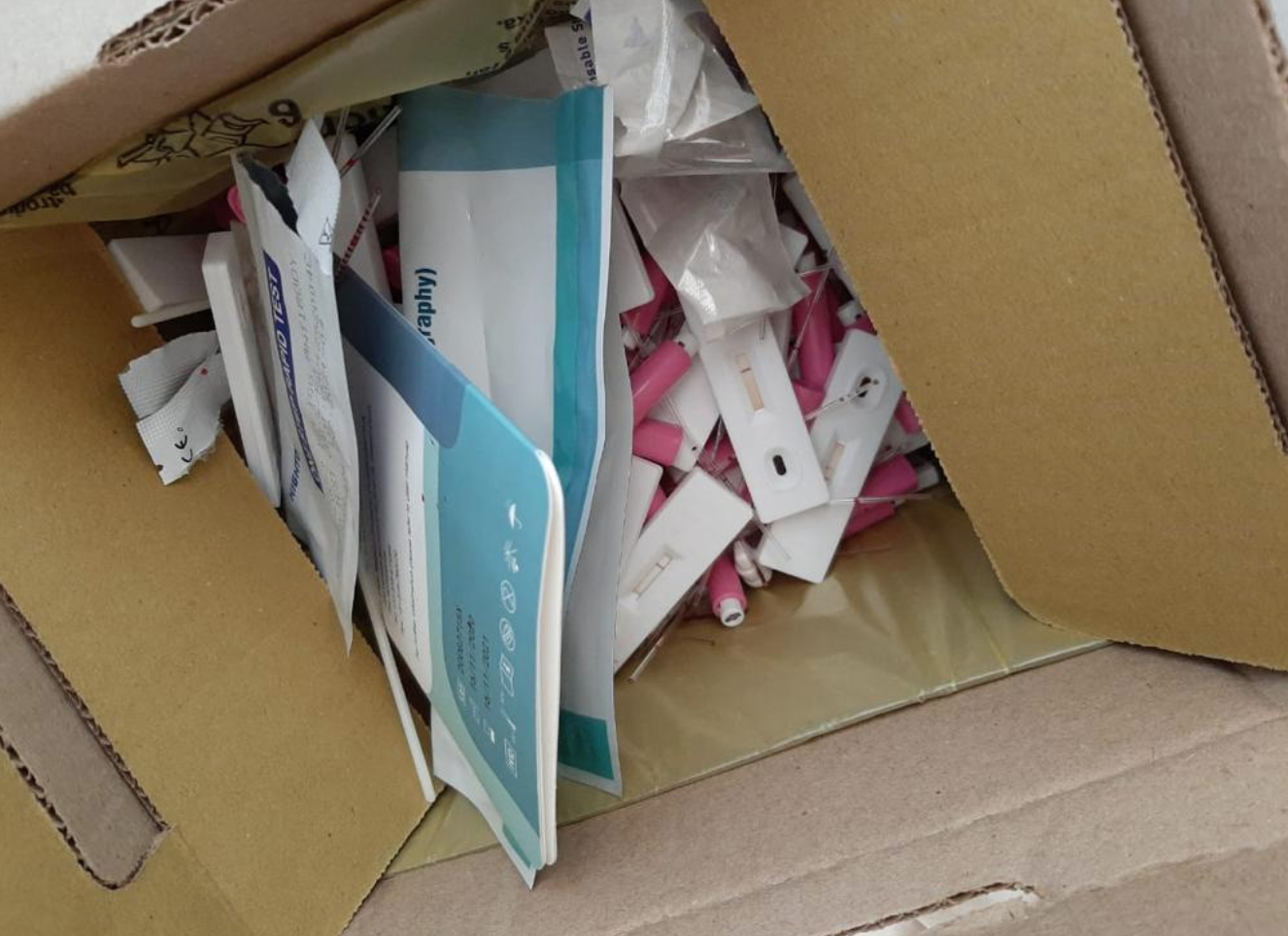 Polícia fecha laboratório que enganava pacientes em Manaus