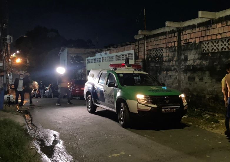 Criminosos atacam rivais no bairro Redenção e dois são baleados
