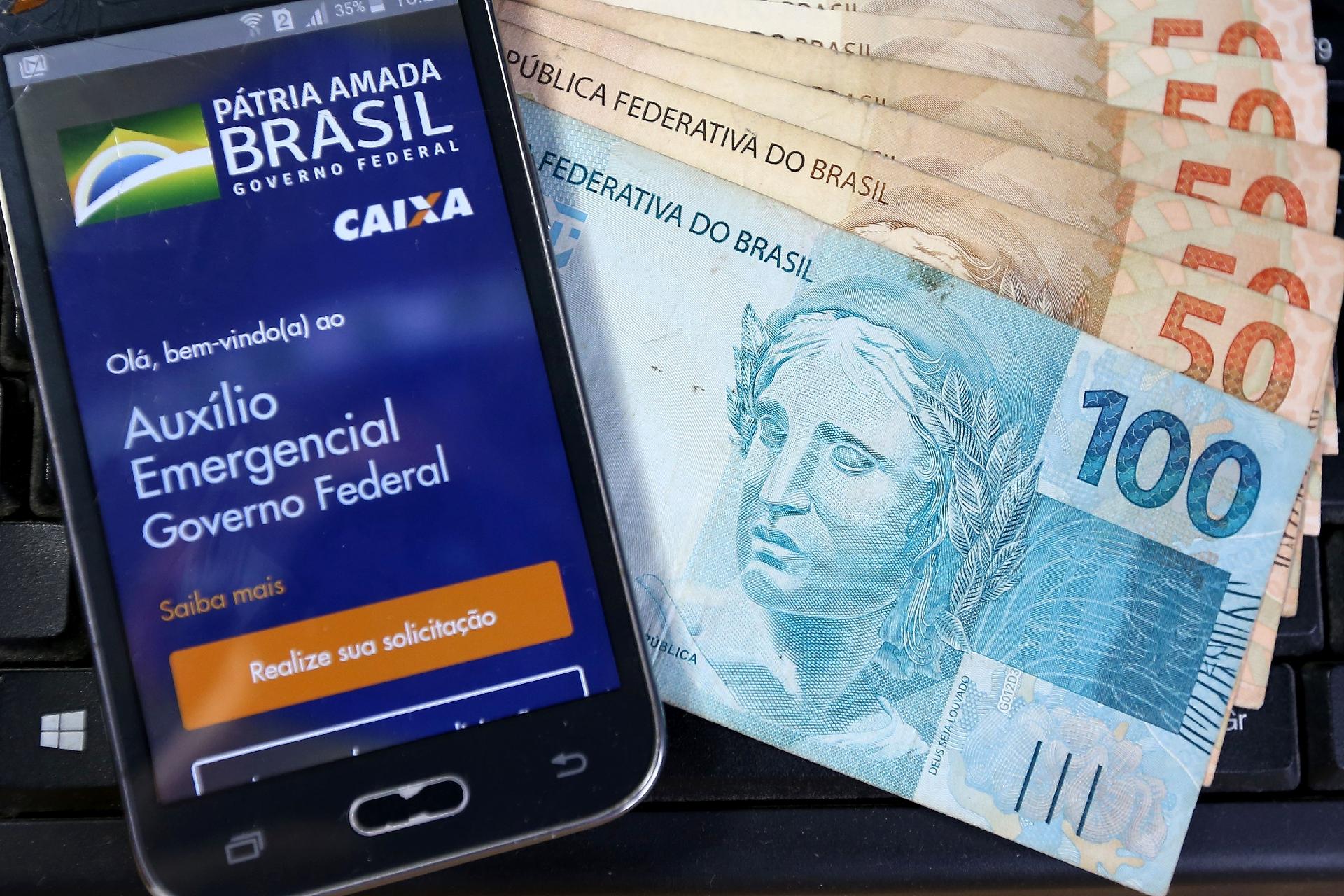 Auxílio emergencial terá valor mensal de R$ 250 e será pago até junho, diz Lira