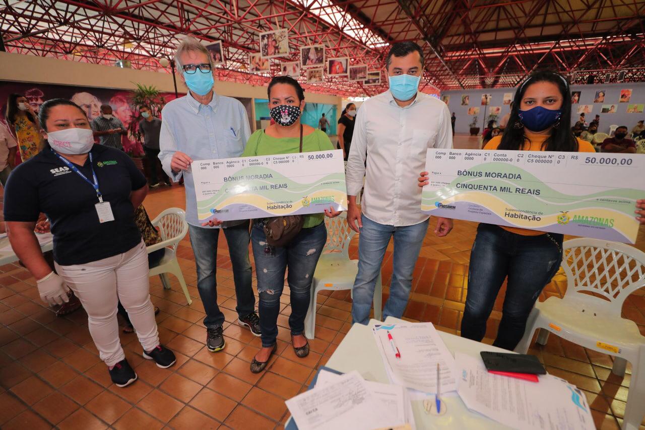 Beneficiários do Prosamim do Igarapé do Quarenta recebem mais de R$4 milhões em indenizações