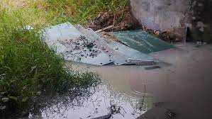 Prefeitura flagra trio furtando placas de metal de ponte no Novo Aleixo