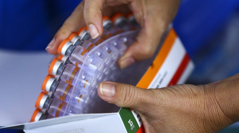 Amazonas realiza pesquisa sobre antecipação da vacinação com CoronaVac em pessoas com comorbidades