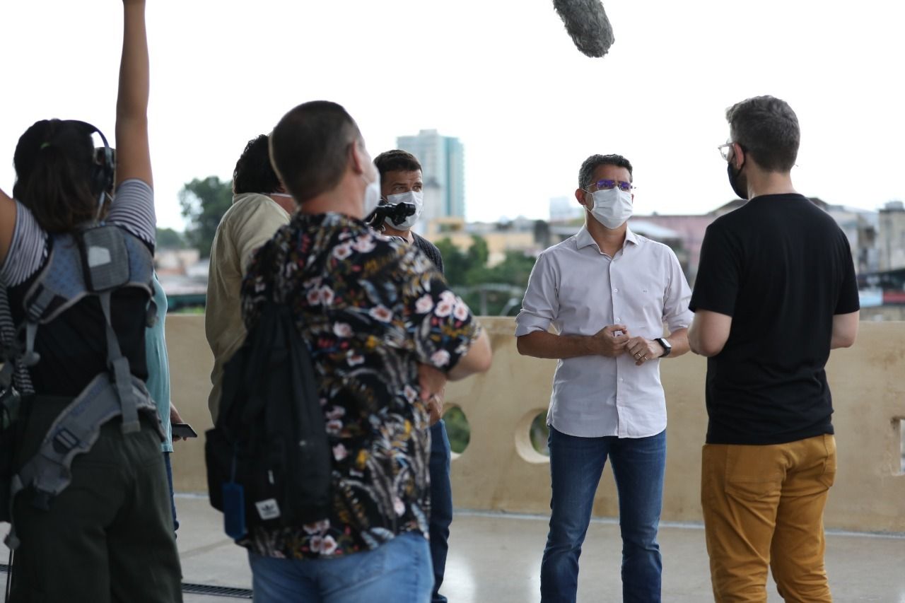 “Manaus é a única cidade do país que começou a vacinar pessoas de 18 anos”, afirma David