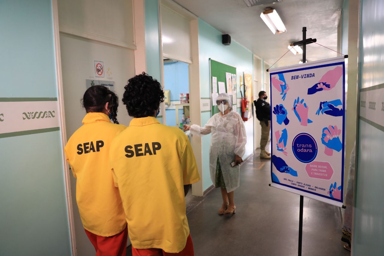 Ambulatório de Diversidade da Policlínica Codajás atende internas trans da Seap