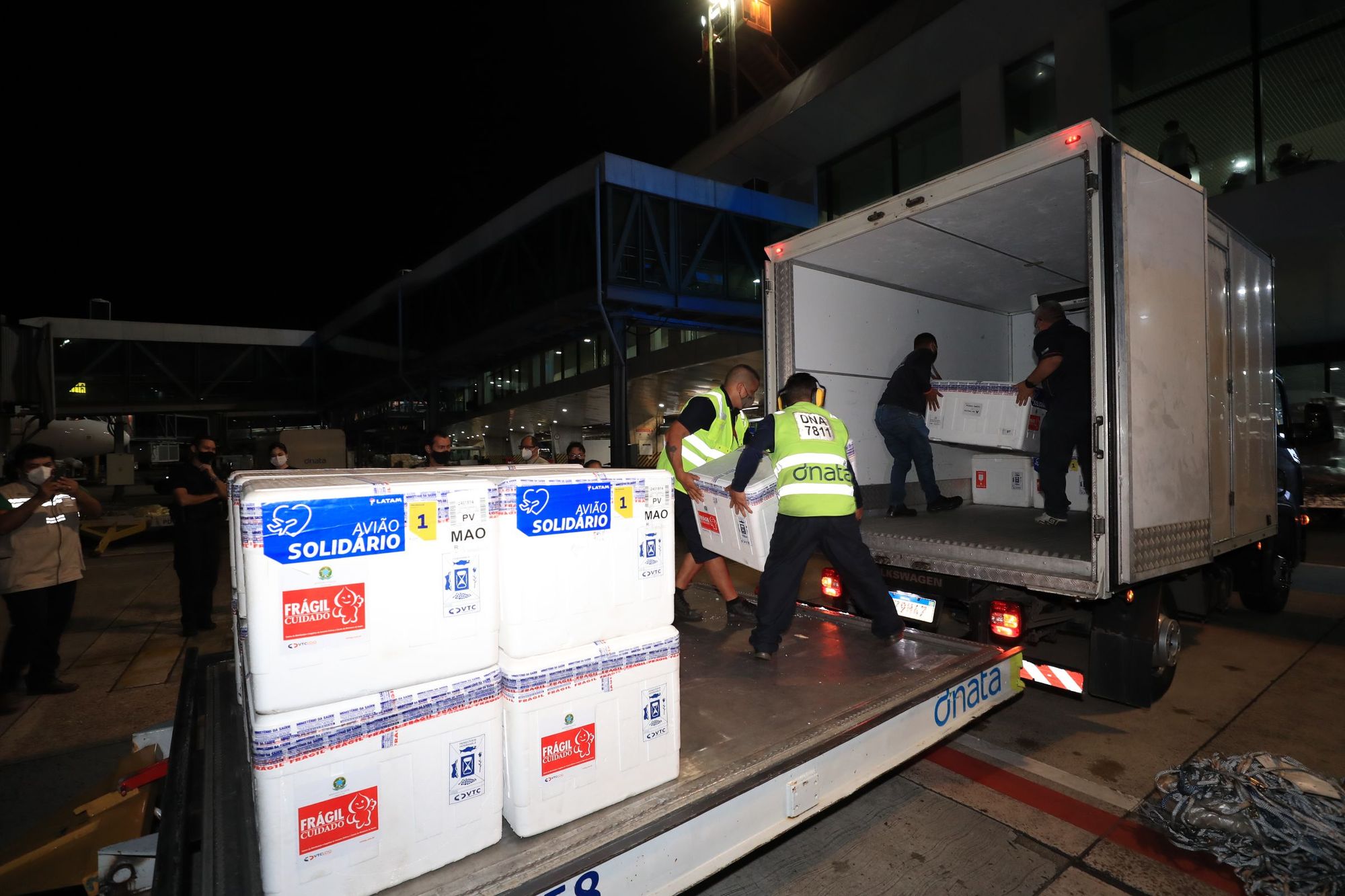 Amazonas recebe 182.650 novas doses de vacinas contra a Covid-19