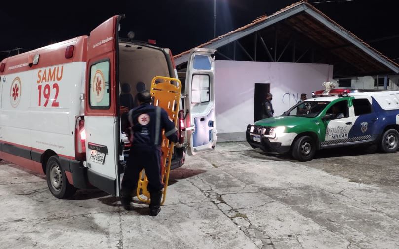 Populares espancam homem que se masturbava em via pública