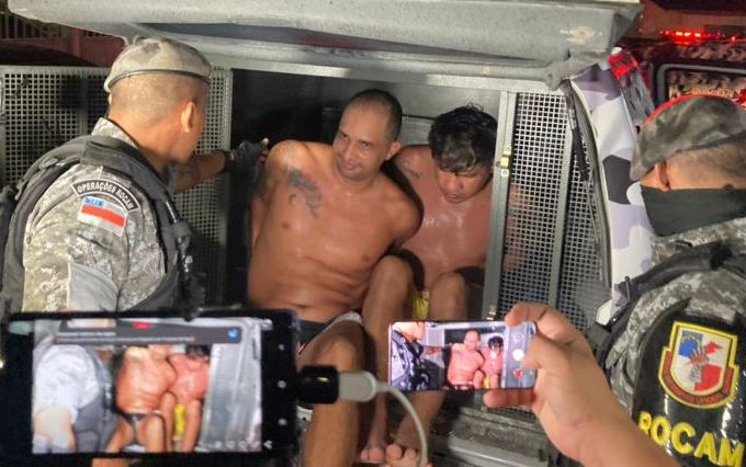 Trio é preso com 14 armas e droga em Manaus