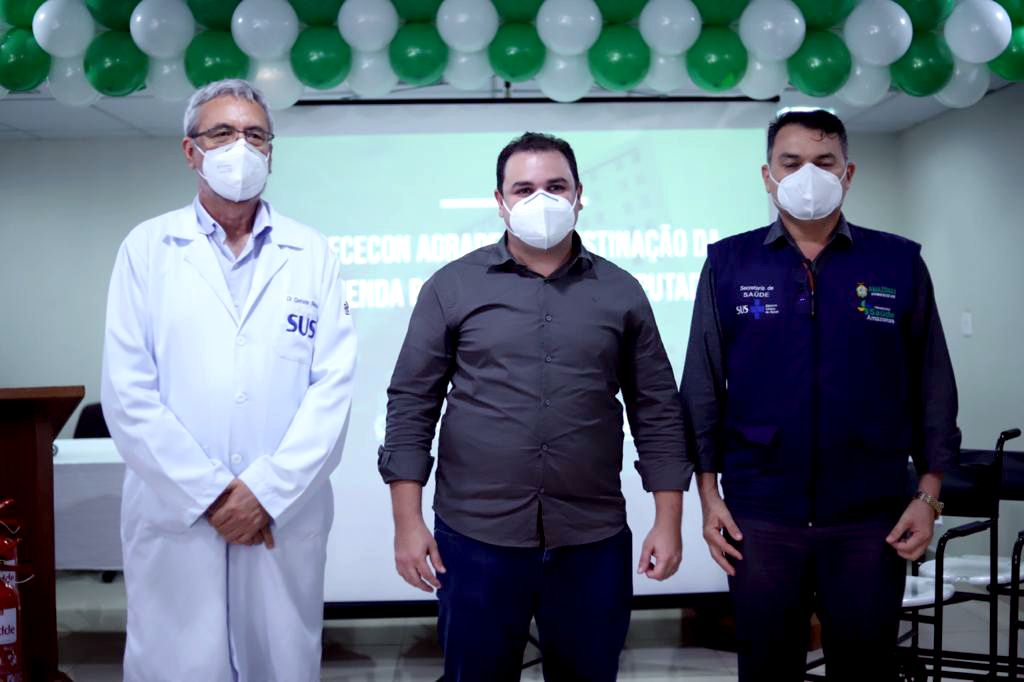 Presidente da Aleam entrega equipamentos para FCecon