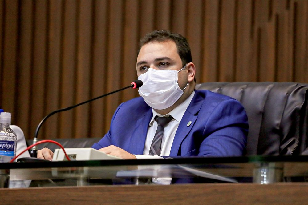 Roberto Cidade sugere tratamento fisioterapêutico de mulheres mastectomizadas