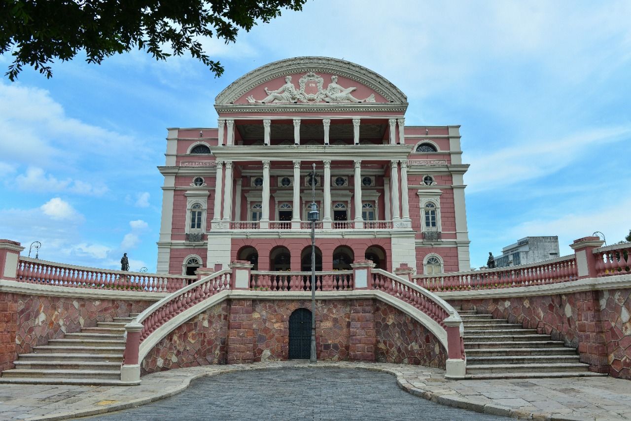 Os 125 anos do Teatro Amazonas tem edital aberto para criação da identidade visual de aniversário