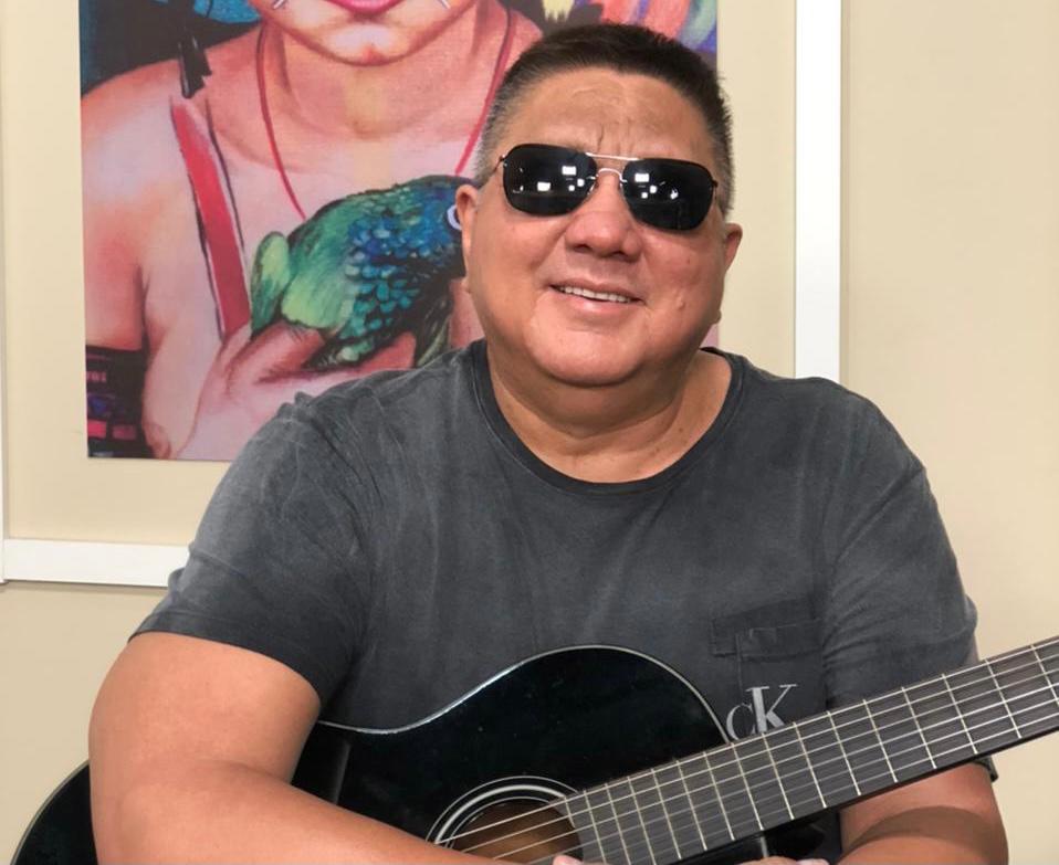 David Assayag realiza live em comemoração aos 25 anos do álbum "Ao Vivo no Anfiteatro da Ponta Negra"