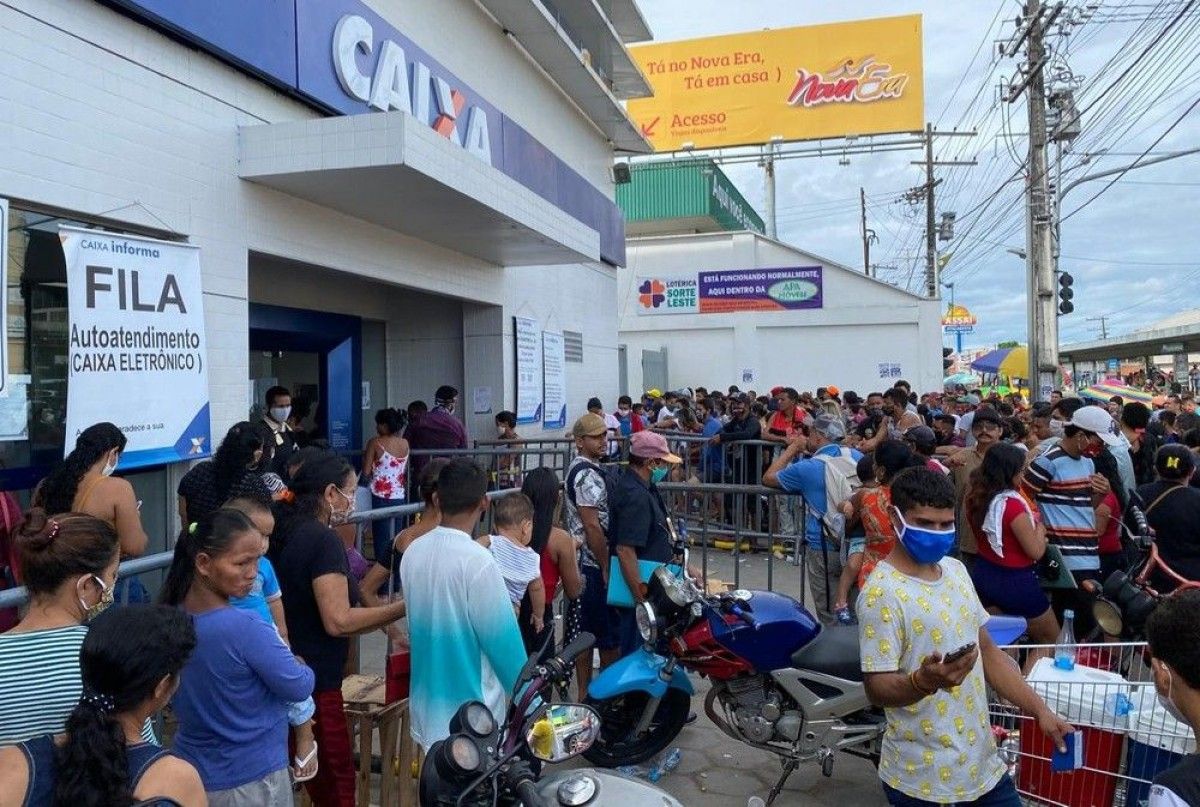 Justiça aumenta multa aplicada por aglomerações em agências da Caixa no AM