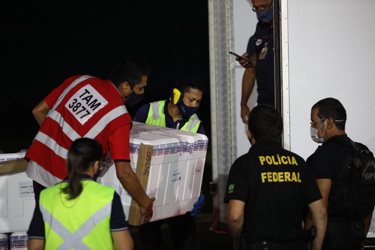 Amazonas recebe 64.700 novas doses de vacinas contra a Covid-19