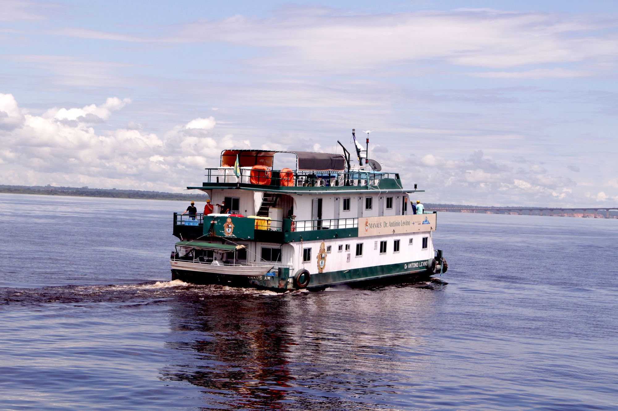 UBS Fluvial leva vacina contra a Covid-19 a moradores da Calha do Rio Negro
