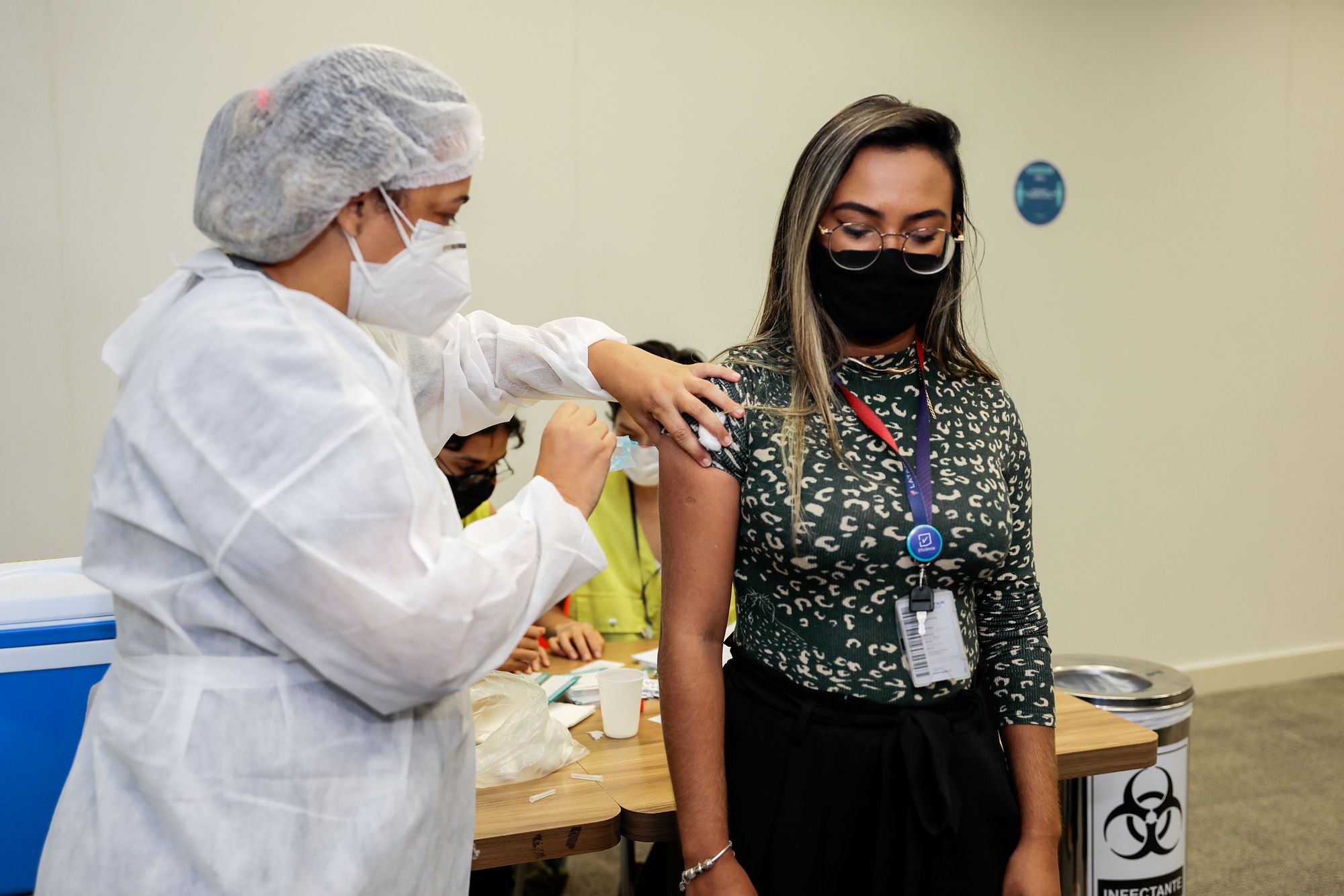 Portuários começam a ser vacinados contra a Covid-19 nesta segunda