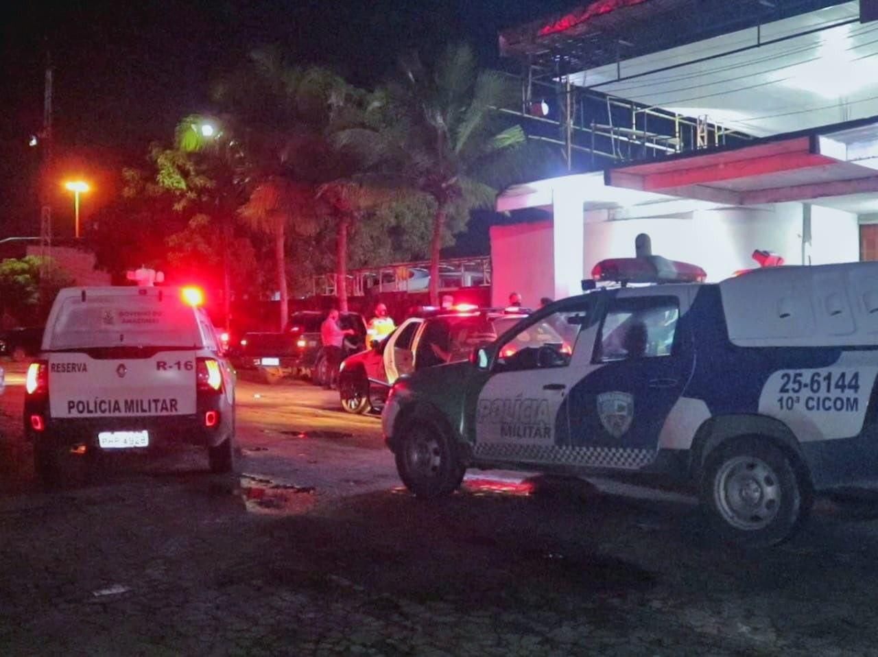 Homem é preso por realizar festas clandestinas e vender drogas nos eventos