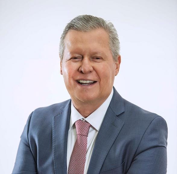 Arthur Virgílio se destaca no centro das discussões políticas do Amazonas