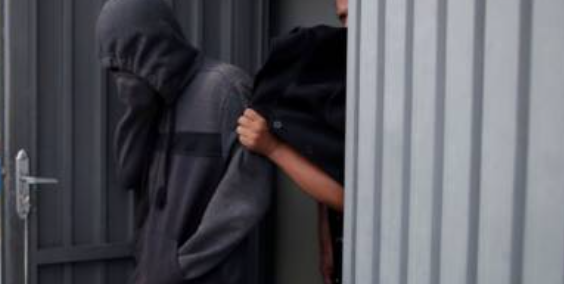 Irmãos são presos acusados de latrocínio em Manaus