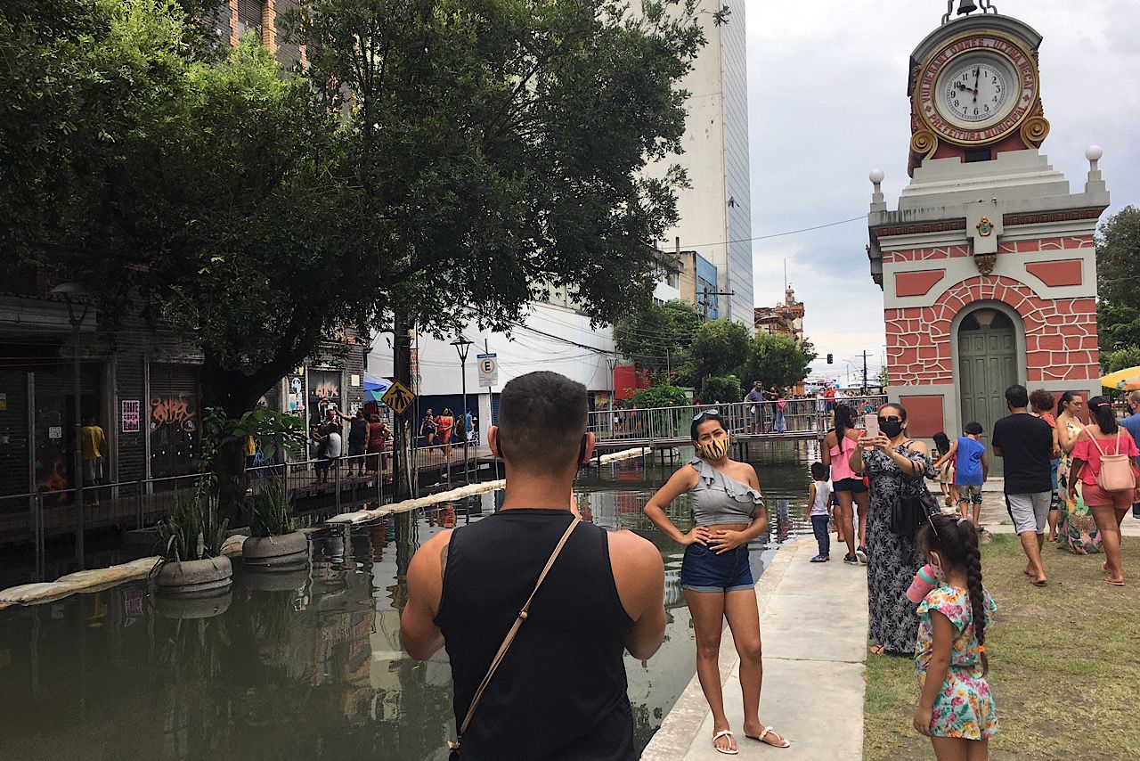 Manauara faz da cheia do Centro
a ‘Veneza de águas pútridas’