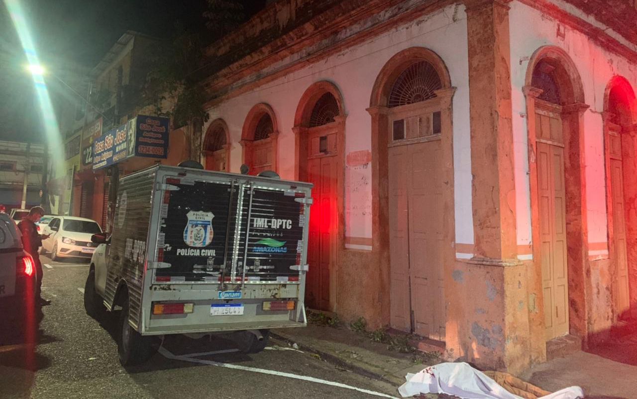 Homem é morto a tiros no Centro de Manaus