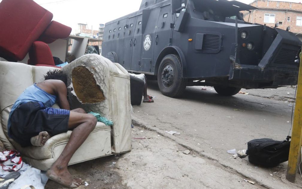 Operação policial considerada a mais letal do RJ deixa 25 mortos