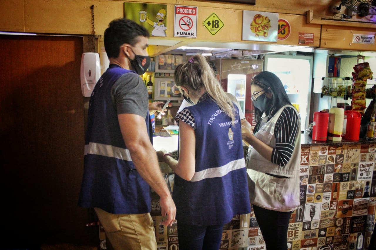 Durante o final de semana, quatro festas clandestinas foram encerradas e oito estabelecimentos foram interditados pela CIF