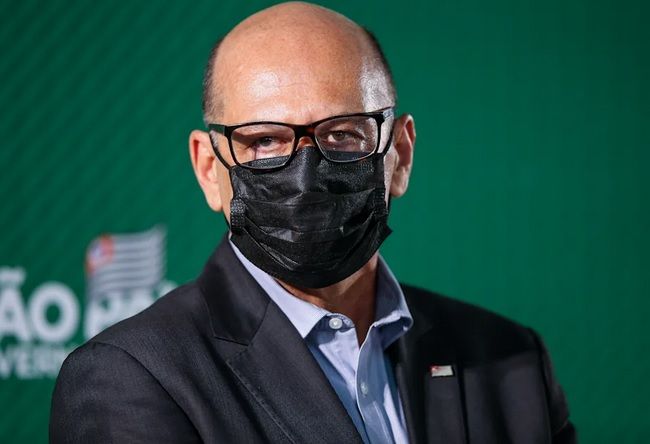 CPI: 'O Brasil poderia ser o 1º país do mundo a começar a vacinação', afirma Dimas Covas