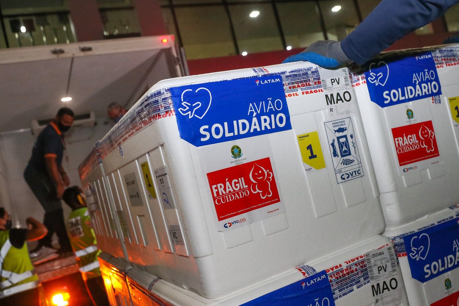 Amazonas recebe mais 88.250 doses de vacinas contra a Covid-19