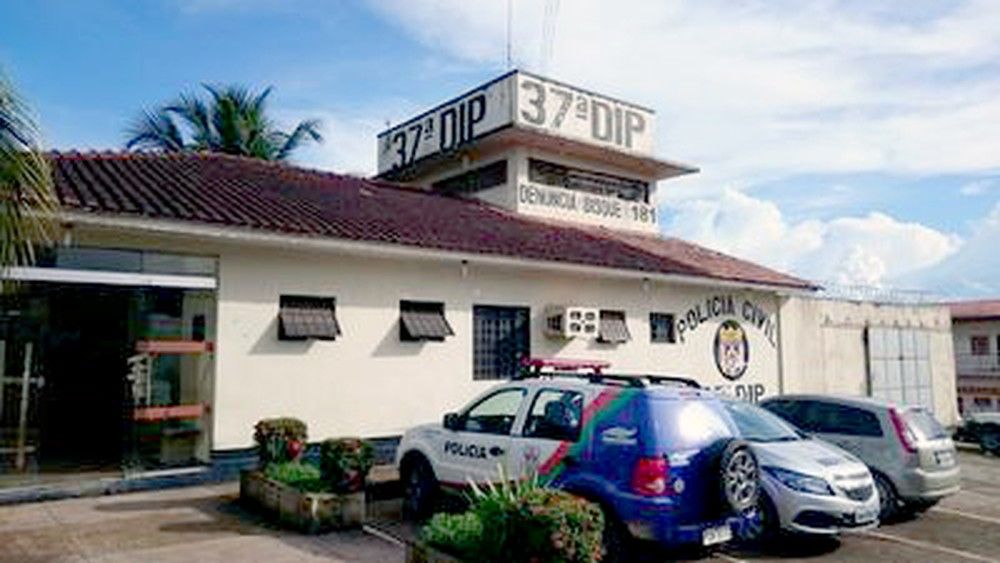 Médico cubano é preso por agredir mulher e estuprar enteado no AM