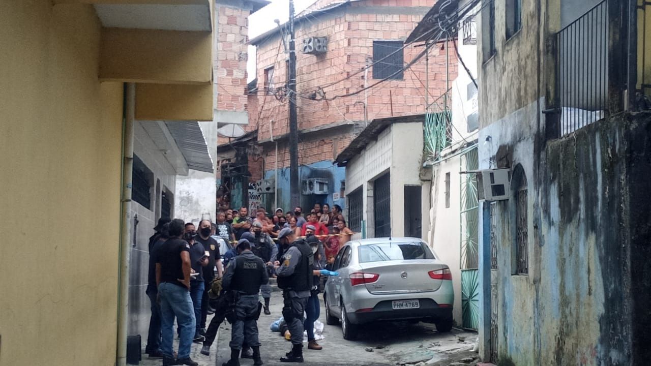 Briga entre facções deixa moradores do Coroado em pânico