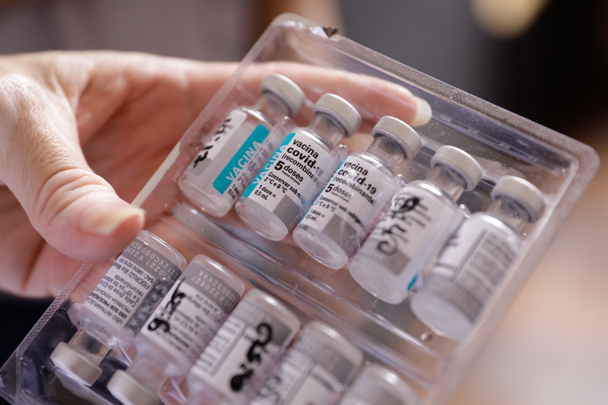 Público de 45 a 51 anos será atendido neste sábado em 57 pontos de vacinação contra a Covid-19