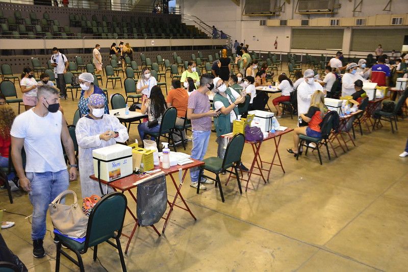 Vacinação contra a Covid-19 é ampliada para público de 34 anos em Manaus