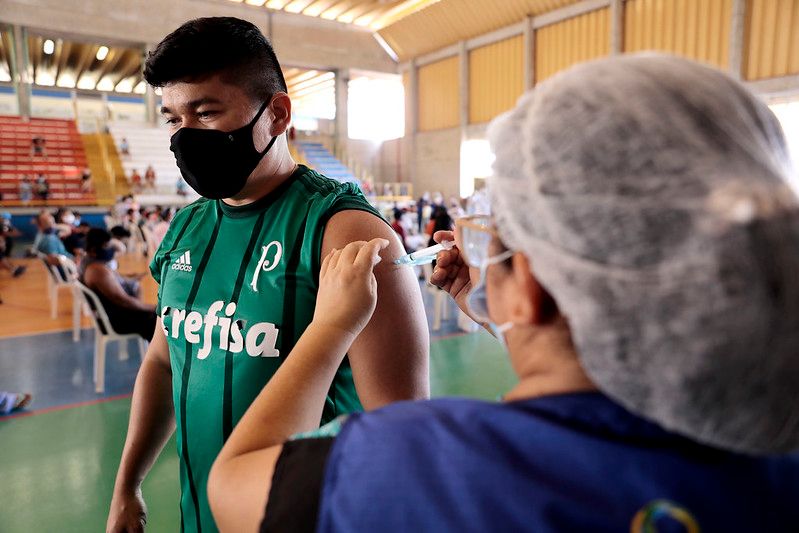 Postos de vacinação contra a Covid-19 não funcionarão nesta segunda-feira em Manaus