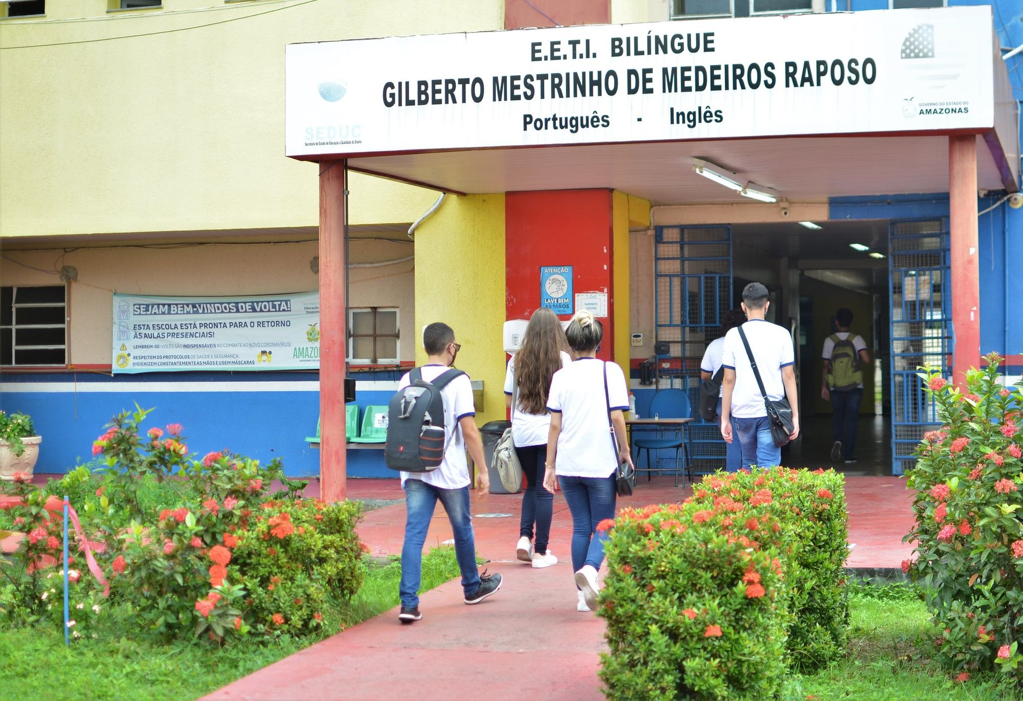 Amazonas retoma aulas e atividades presenciais em órgãos estaduais