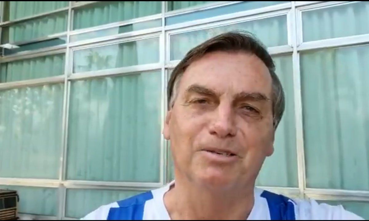 Primeira manifestação de Bolsonaro após as 500 mil mortes por Covid é sobre Lázaro