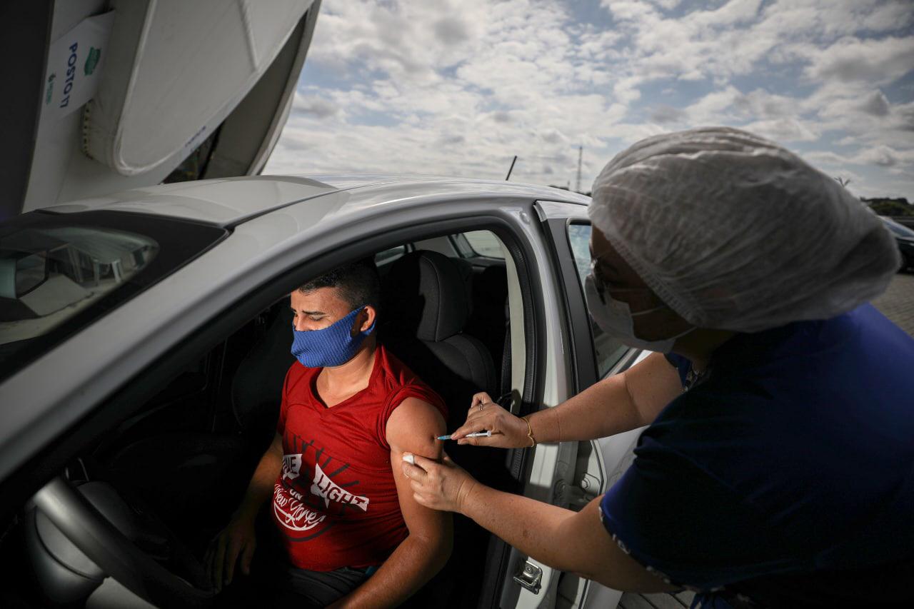 Manaus amplia vacinação para público a partir de 27 anos