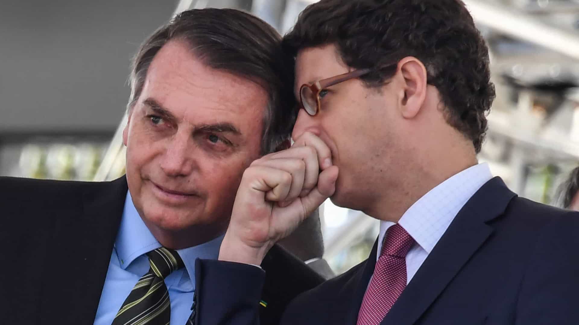 Salles é o 16° ministro a sair do governo Bolsonaro em dois anos e meio de governo