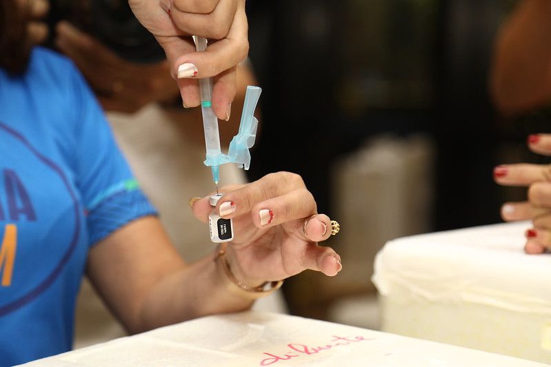 Manaus suspende aplicação da primeira dose contra Covid