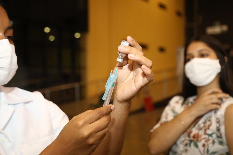 Manaus chega à última idade do plano nacional de vacinação contra a Covid