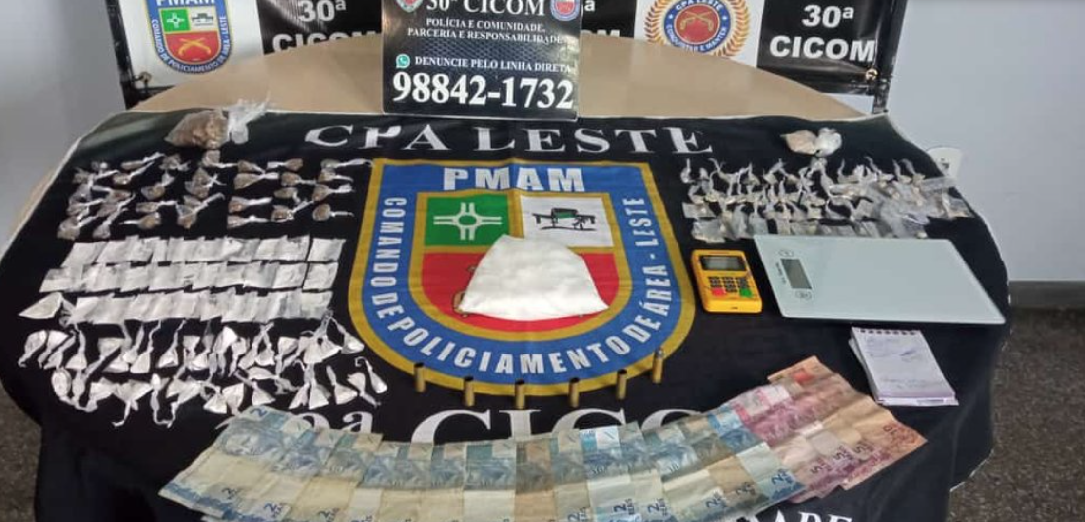 Casal que aceitava cartões e pix na venda de drogas é preso em Manaus