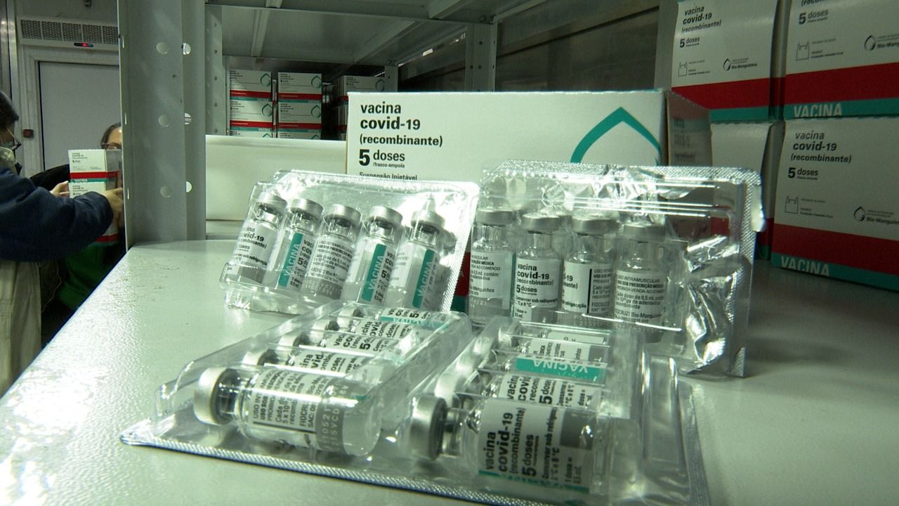 Amazonas recebe mais 156,4 mil doses de vacinas contra a Covid-19