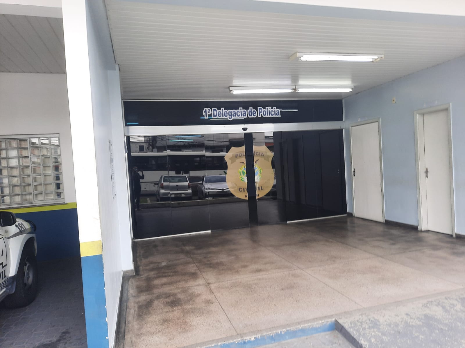 Empresária e funcionário são baleados por sócio após discussão