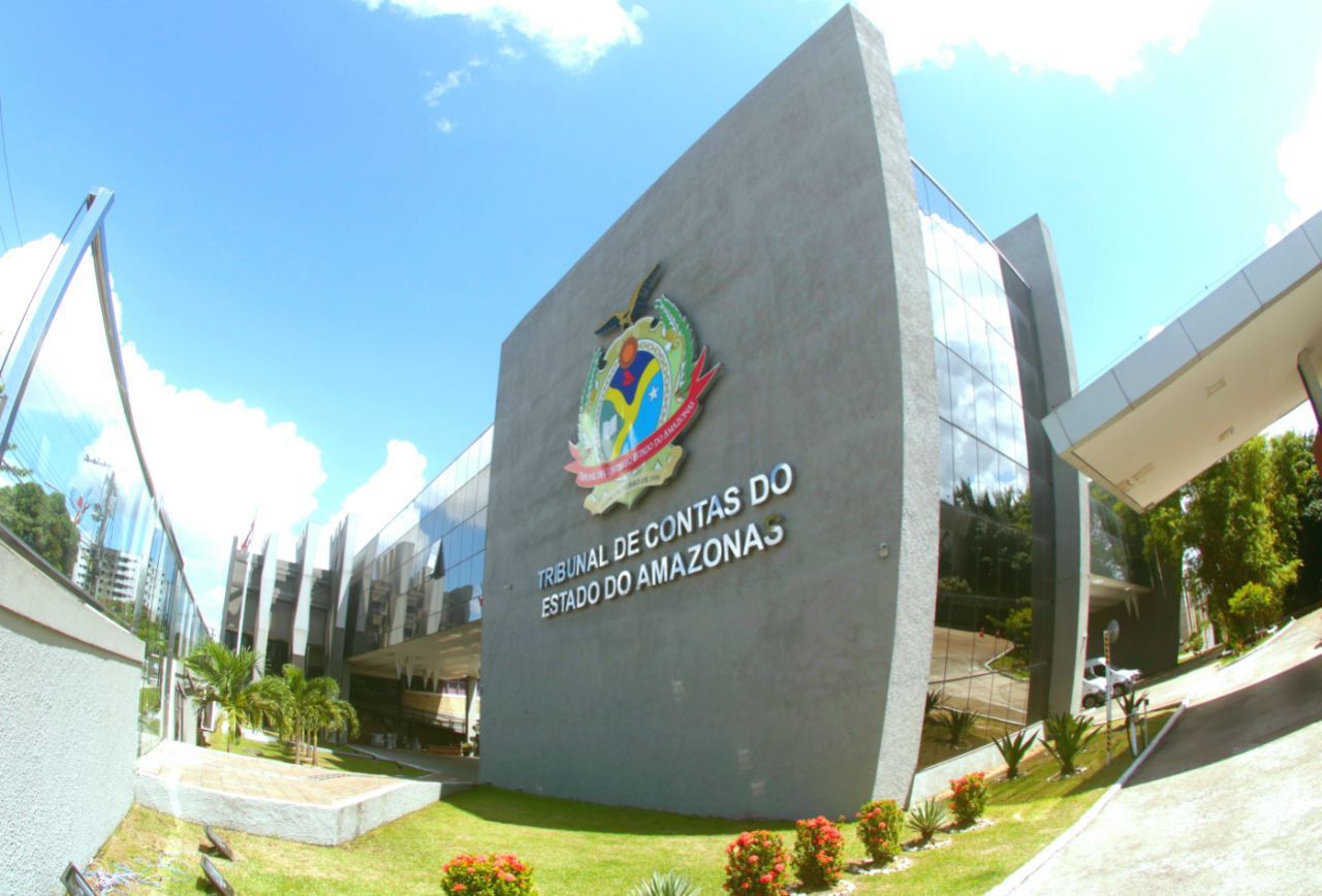 TCE-AM julga 350 processos nesta quinta-feira