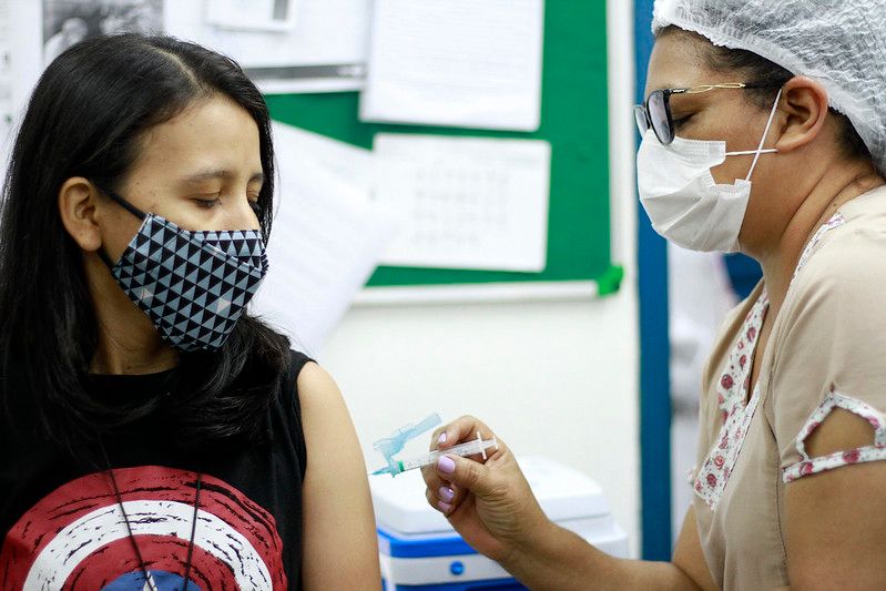 Manaus inicia vacinação de adolescentes contra a Covid-19