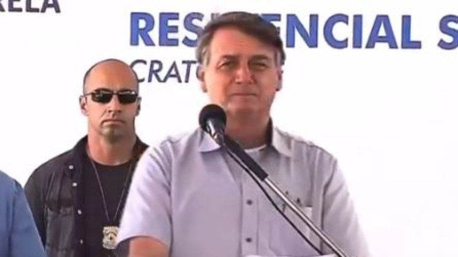 Bolsonaro é vaiado em evento no Ceará ao citar deputado aliado