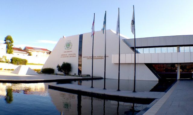 Aleam proíbe entrada de servidores e visitantes não vacinados contra a Covid-19