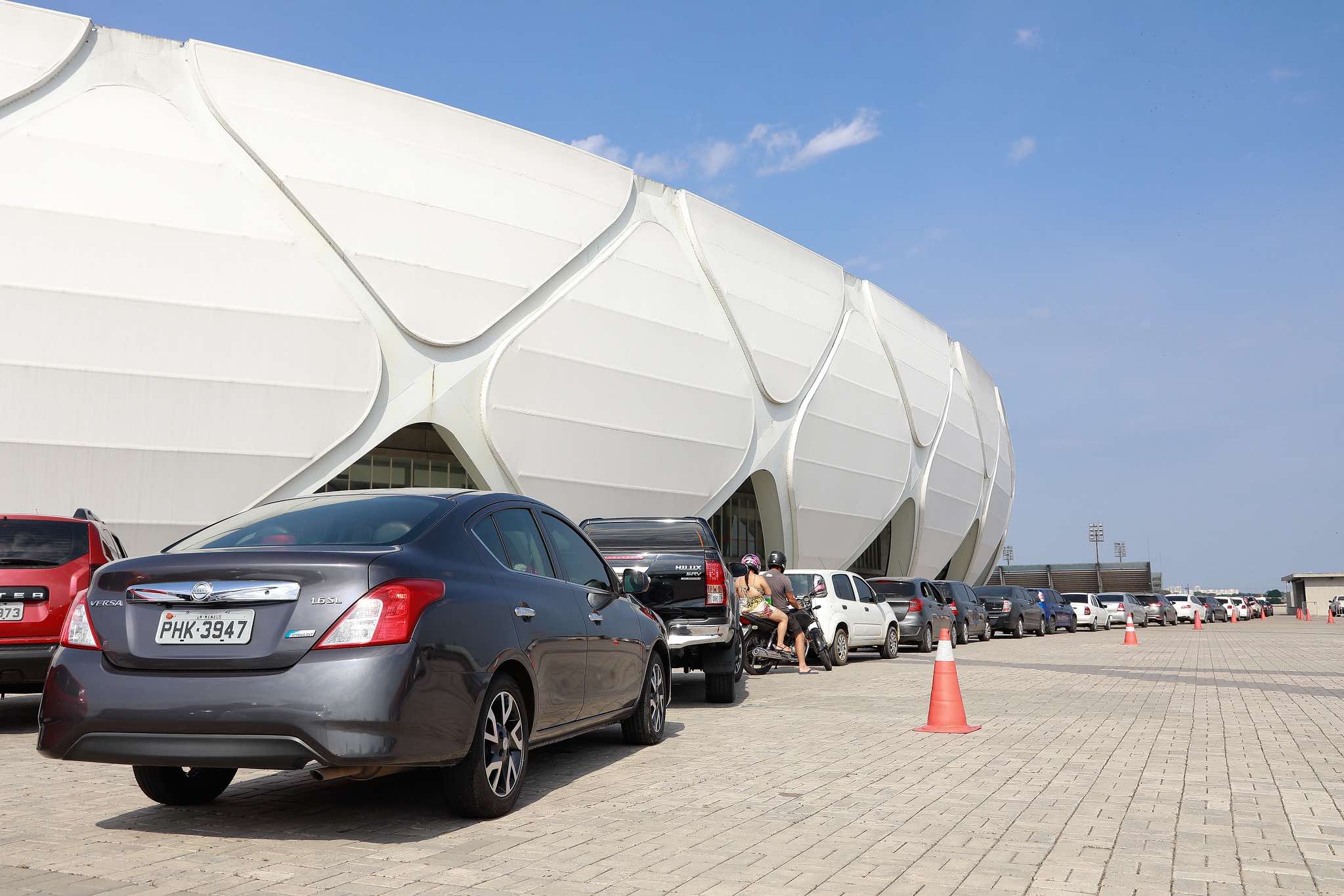 Mutirão aplica 60 mil doses contra a Covid-19 em Manaus em um dia