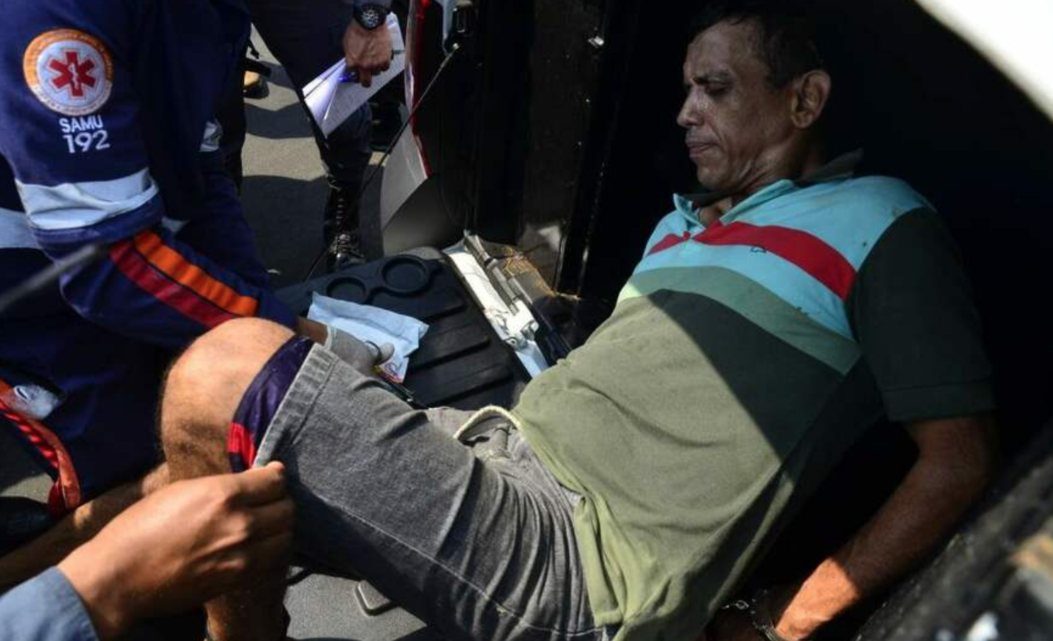 Suspeitos de assalto são baleados durante perseguição policial