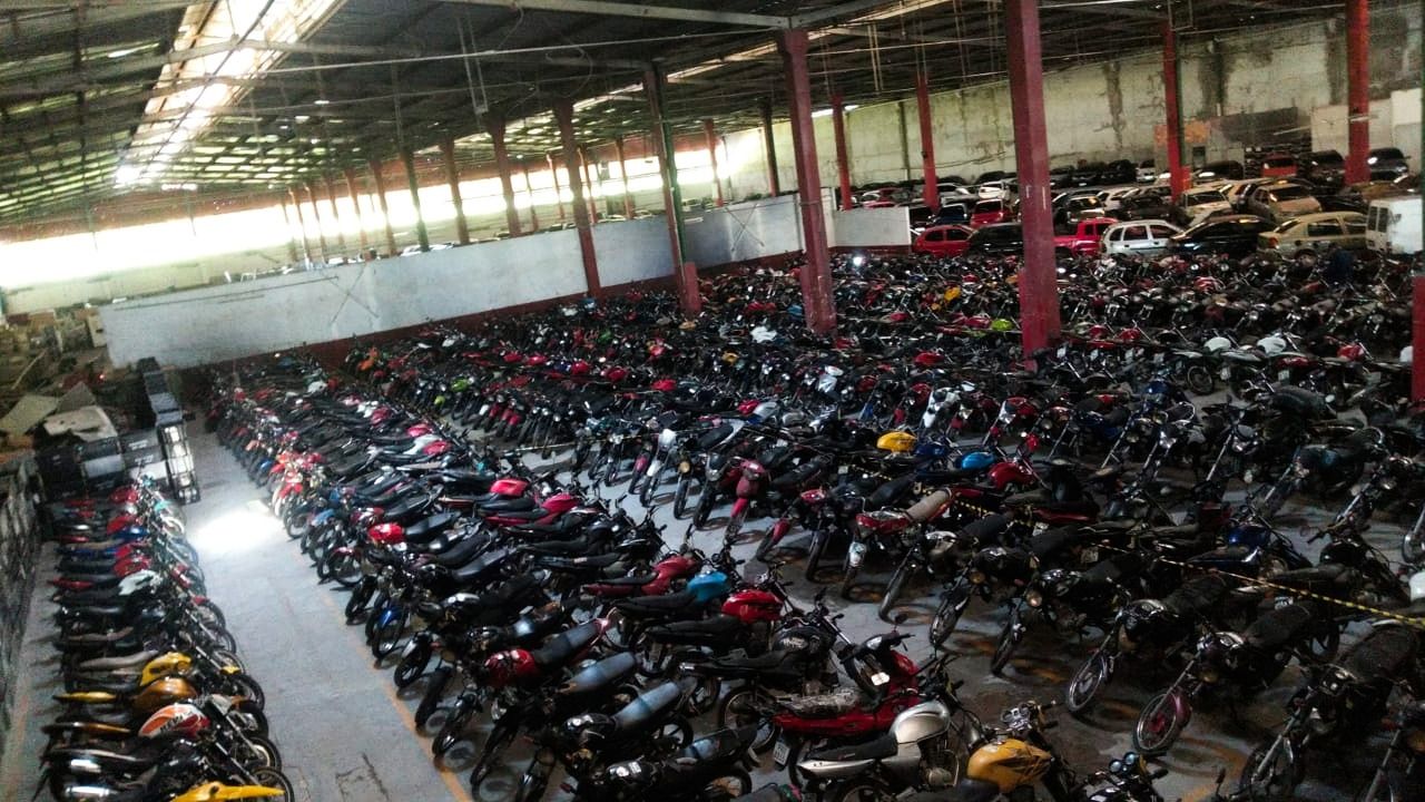 Detran-AM abre visitação de veículos que vão a leilão no final do mês